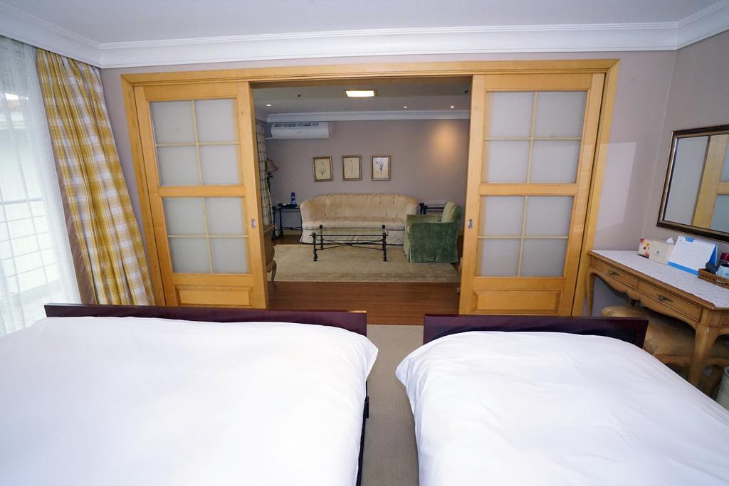 Lake Hills Jeju Resort ซอกวีโพ ภายนอก รูปภาพ