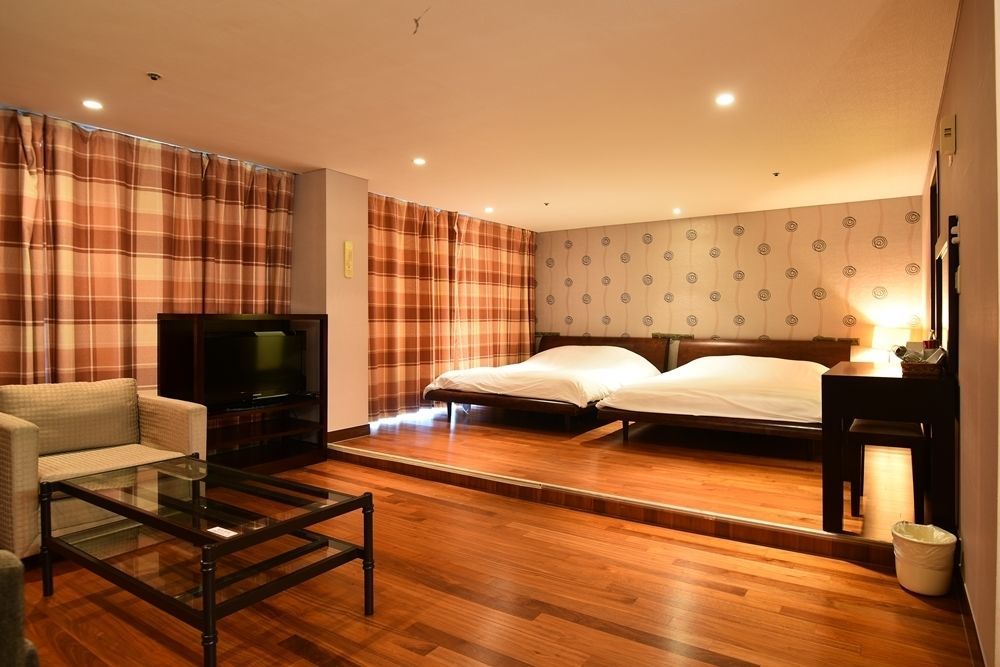 Lake Hills Jeju Resort ซอกวีโพ ภายนอก รูปภาพ